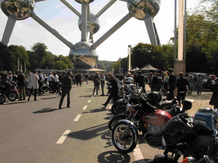 Riders at the Atomium Riders at the Atomium