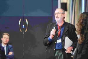 Speaker at ACEM (by Benjamin Brolet)