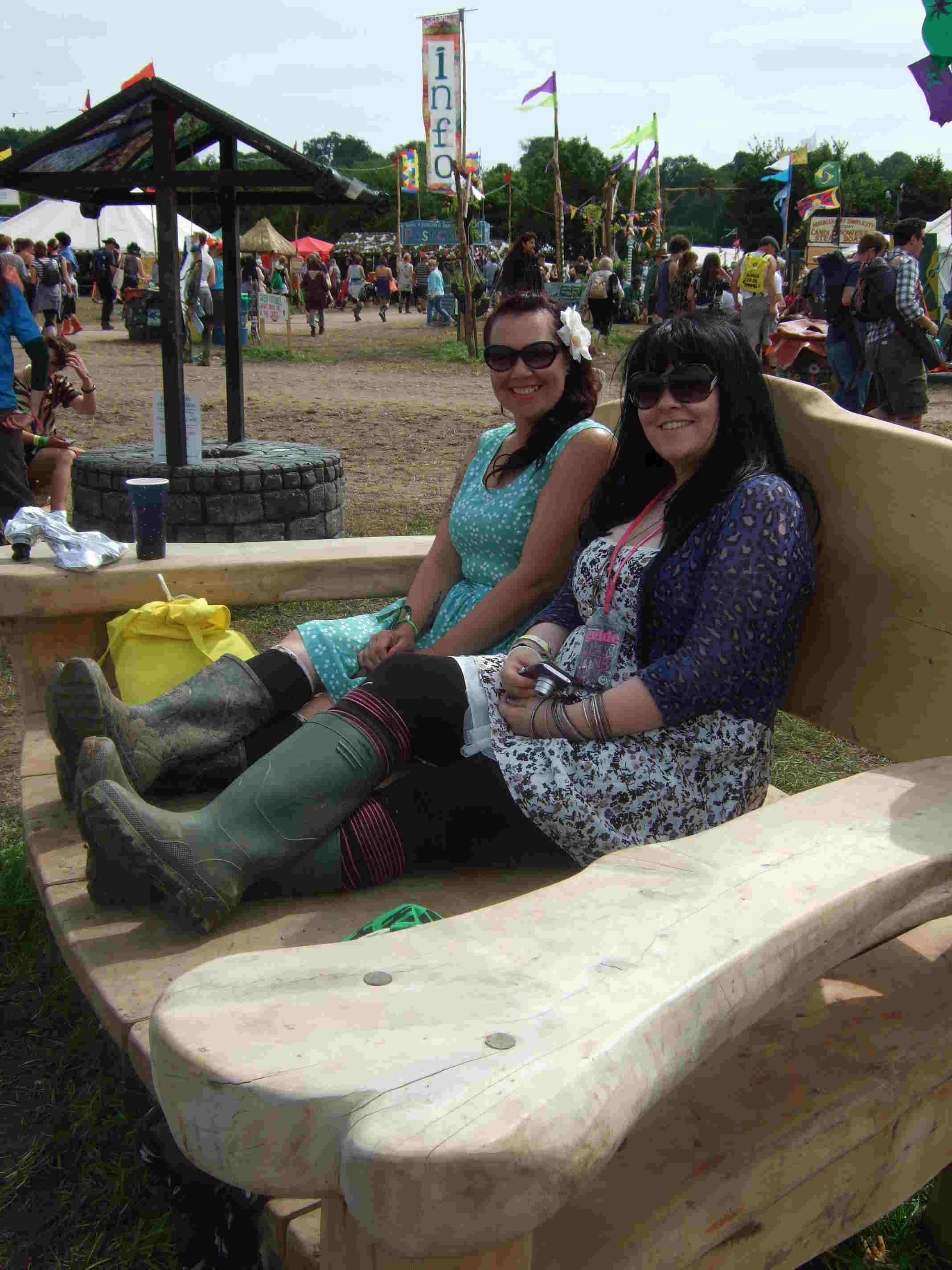 g2013-10_chairw