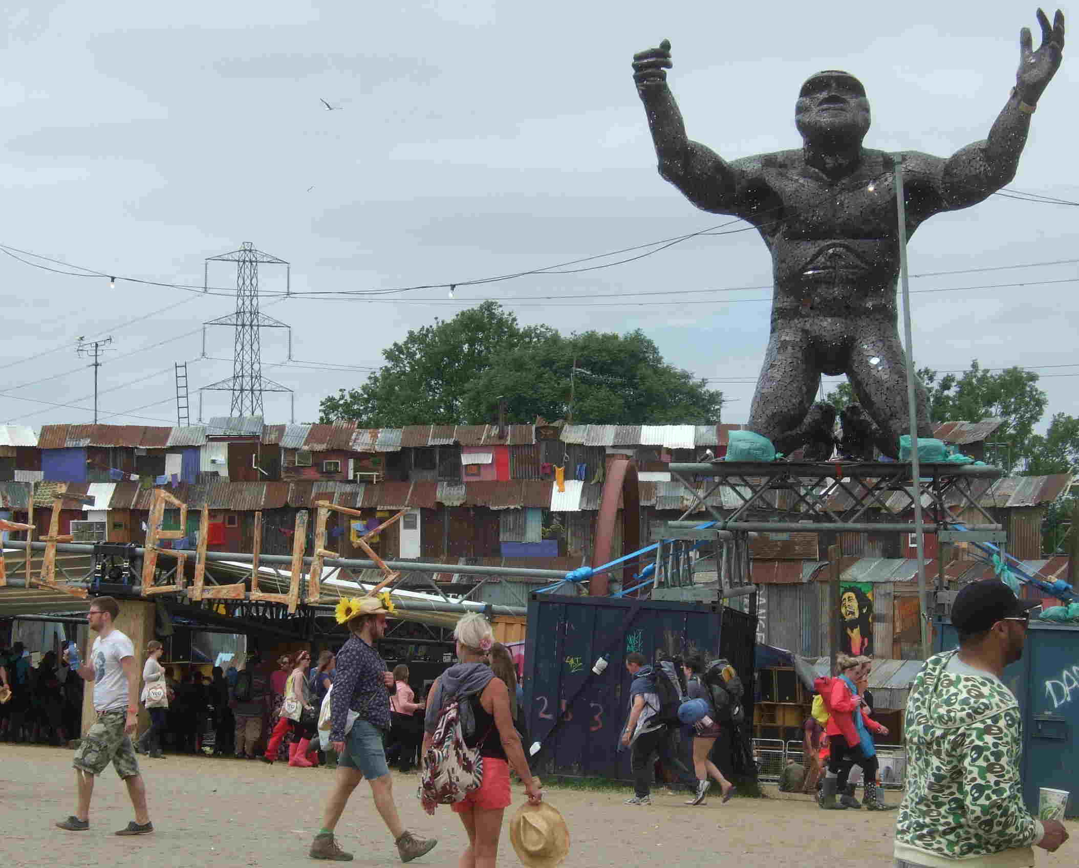 g2013-18_shantytowndisco1w1