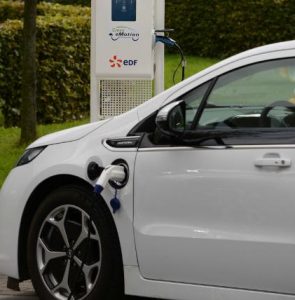 Recharging an electric vehicle